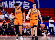 爱游戏官网客服-上海男篮再扬旗战胜京城，震撼全场