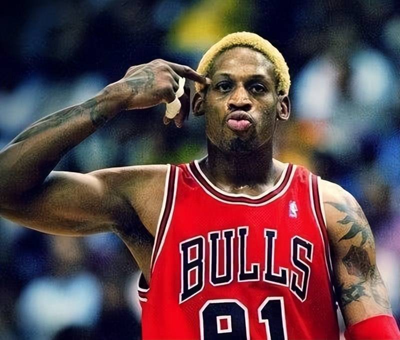 NBA巨星挥洒汗水拼搏，向胜利冲刺！